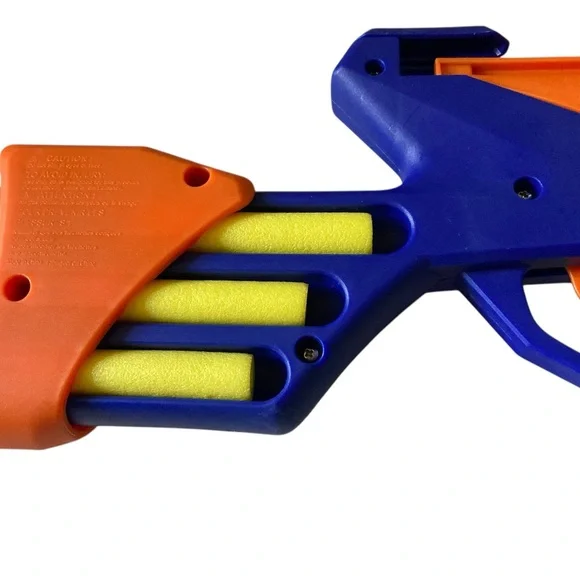 Toy Foam Dart Gun Shoots Nerf Darts Holds 6 Darts - Picture 5 of 6